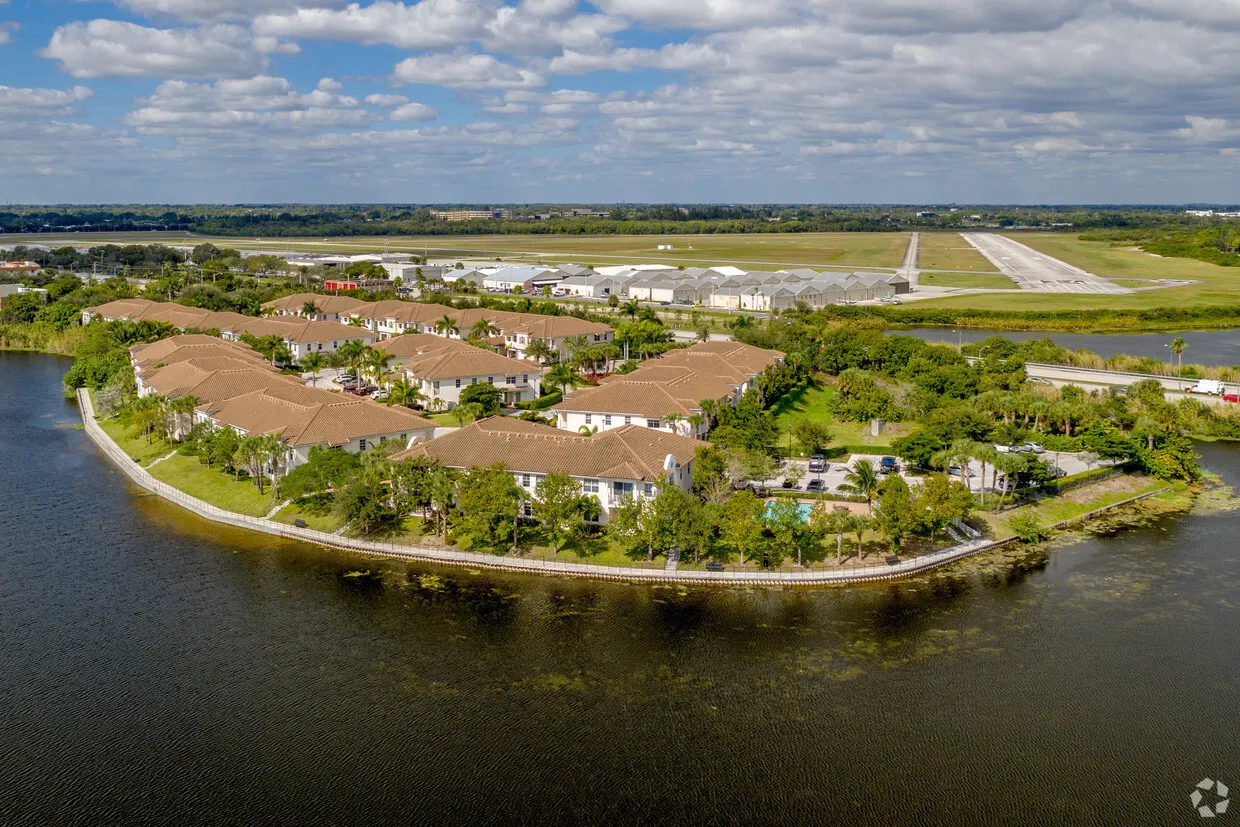 Hero image for Bridgewater at Lake Osborne